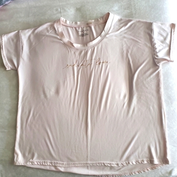 ⭐️DANSKIN "Radiate Love" OVERSIZE LADIES MEDIUM PINK SHORT SLEEVE TEE SHIRT - Picture 1 of 5